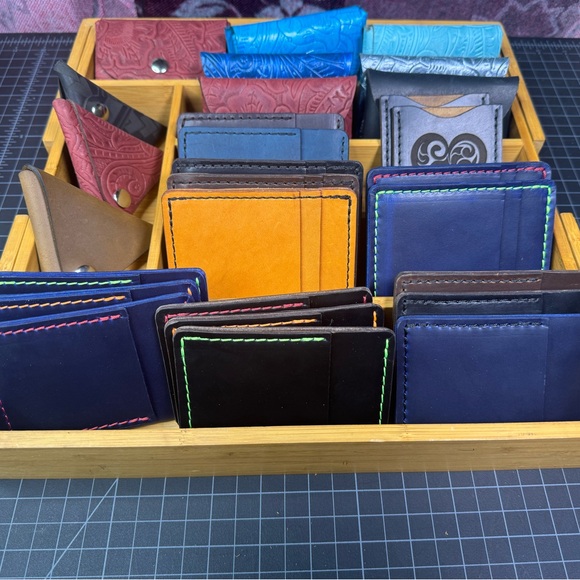 Ultra slim wallet minimalist travel -Horween (American leather) blue & orange - Picture 9 of 9